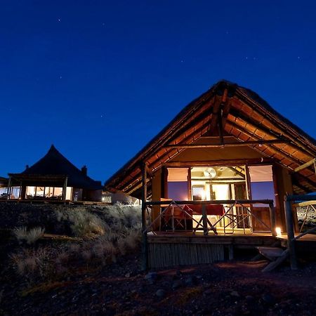Wilderness Safaris Kulala Desert Lodge 세스리엠 외부 사진