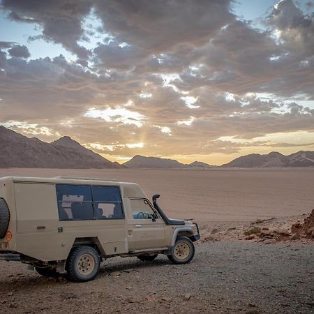 Wilderness Safaris Kulala Desert Lodge 세스리엠 외부 사진